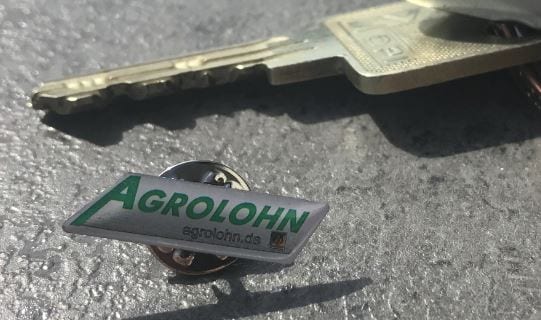 Anstecknadel bzw. Pin mit AGROLOHN Druck